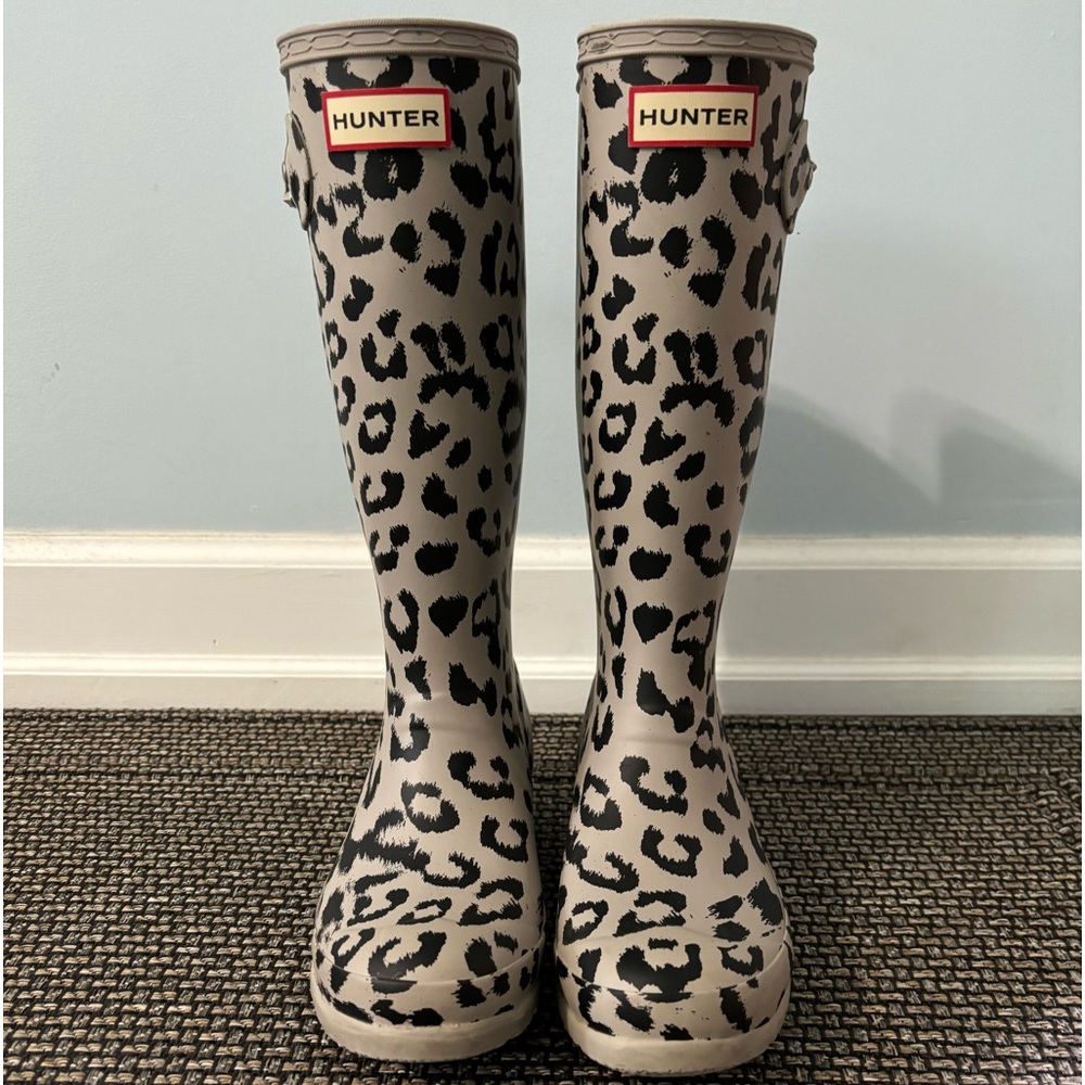 Hunter Youth Girl's Rain Boots - Stylish and Durable - Size 4